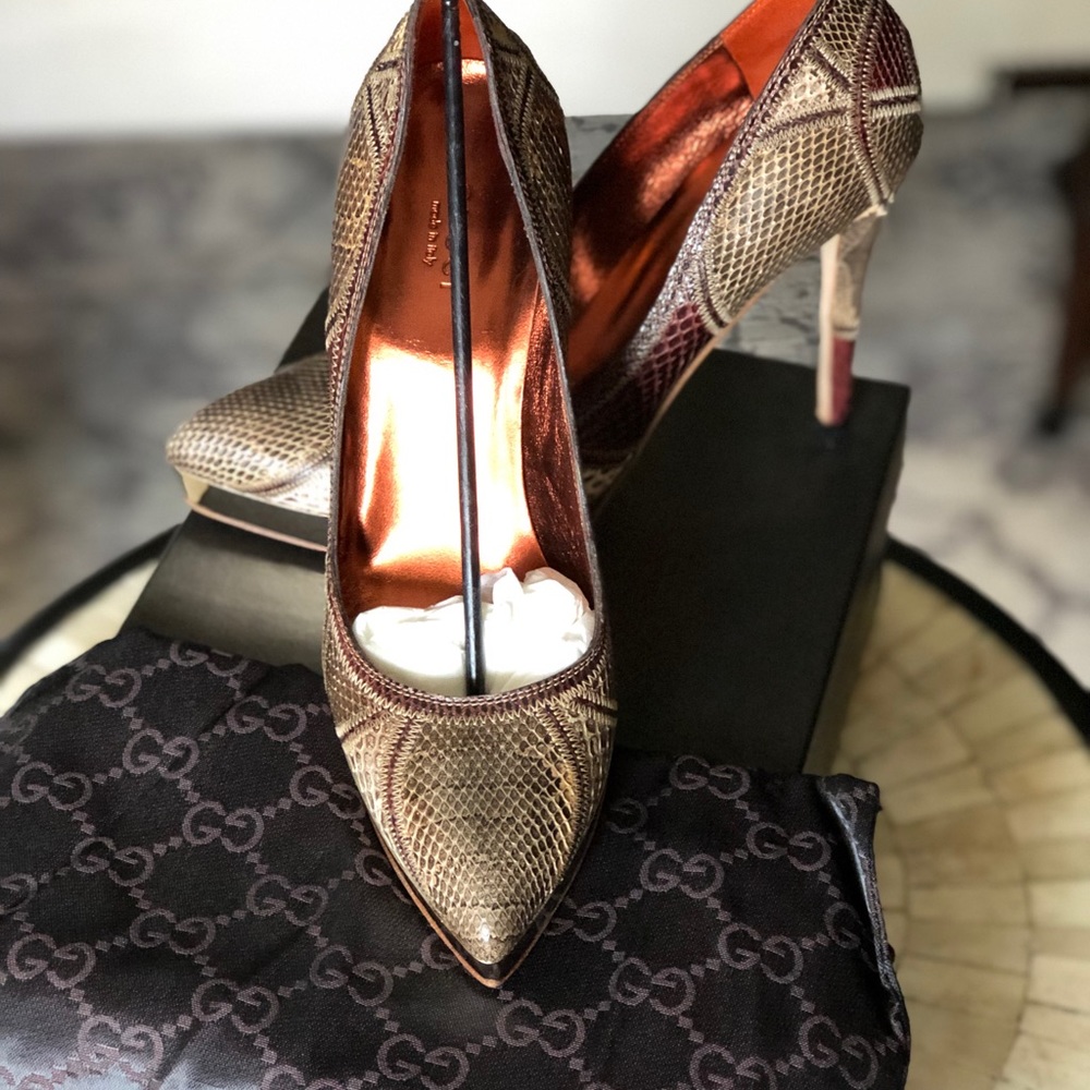 Vintage GUCCI Python Pumps